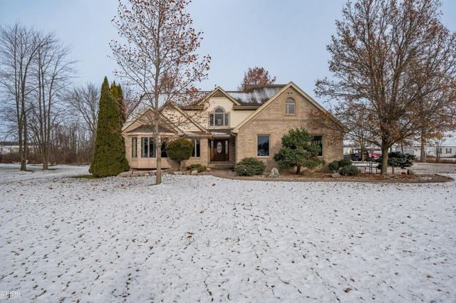 37433 26 Mile Road, Lenox, MI 48048