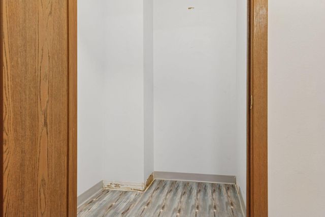 6500 Woodlake Drive 202, Richfield, MN 55423