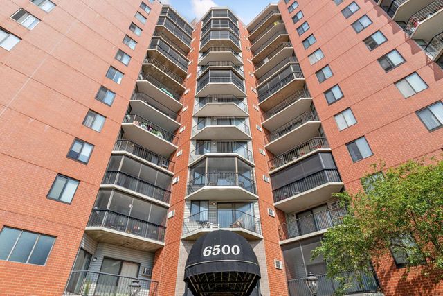 6500 Woodlake Drive 202, Richfield, MN 55423