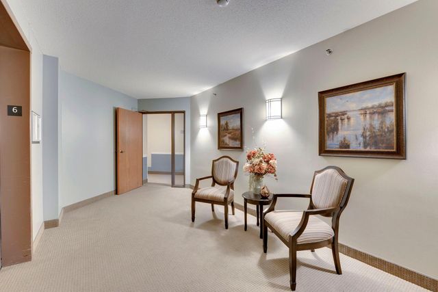 6500 Woodlake Drive 202, Richfield, MN 55423