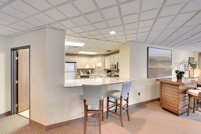 6500 Woodlake Drive 202, Richfield, MN 55423