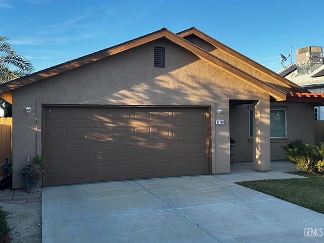 21114 Universal Street, Lost Hills, CA 93249