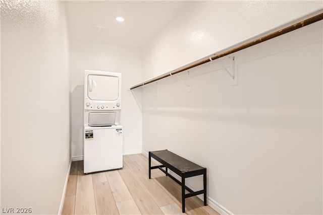 242 White Crest Peak Avenue, Henderson, NV 89015
