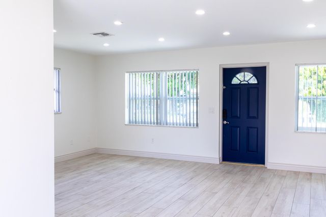 3360 Sapphire Road, Lake Worth, FL 33462