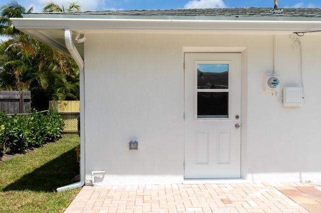 3360 Sapphire Road, Lake Worth, FL 33462