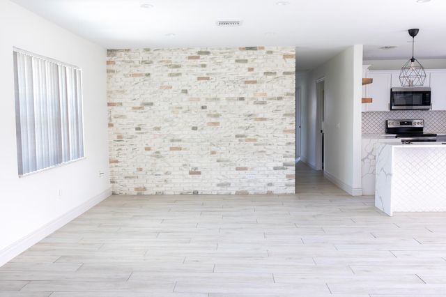 3360 Sapphire Road, Lake Worth, FL 33462