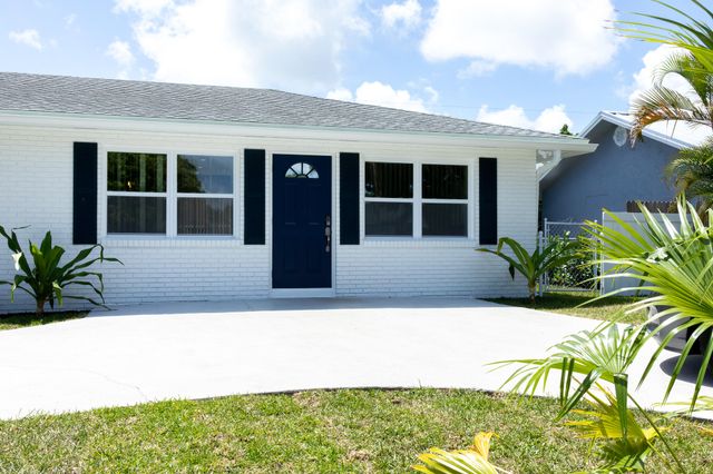 3360 Sapphire Road, Lake Worth, FL 33462