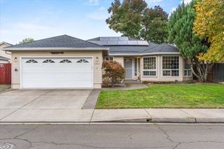 1822 Sarah Way, Medford, OR 97501