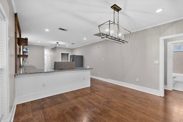 206 Farley Street, Waxahachie, TX 75165