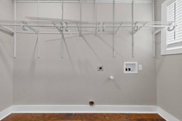 206 Farley Street, Waxahachie, TX 75165