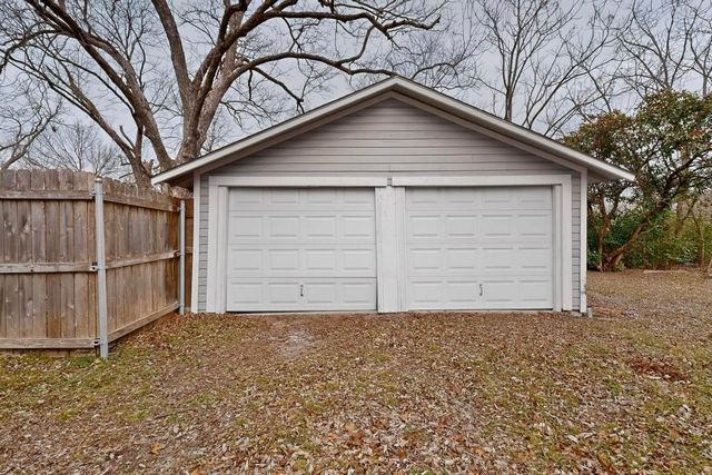 206 Farley Street, Waxahachie, TX 75165