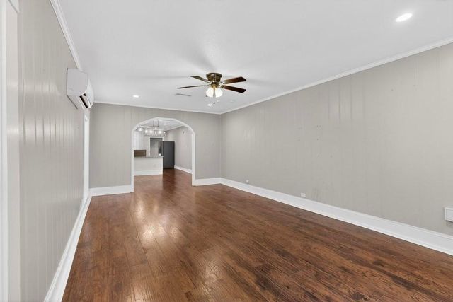 206 Farley Street, Waxahachie, TX 75165