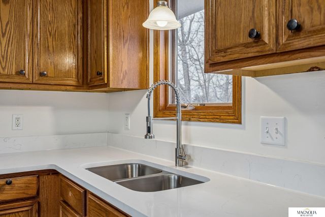 2010 NW 57 Street, Lincoln, NE 68528