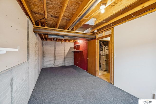 2010 NW 57 Street, Lincoln, NE 68528