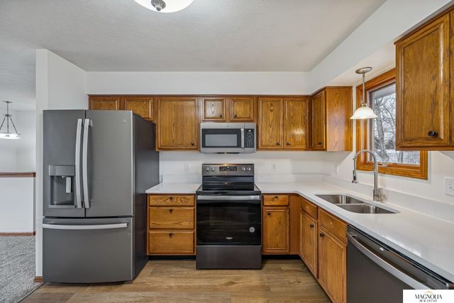 2010 NW 57 Street, Lincoln, NE 68528