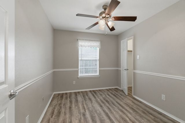 1800 Pine Ridge Drive, Bedford, TX 76021