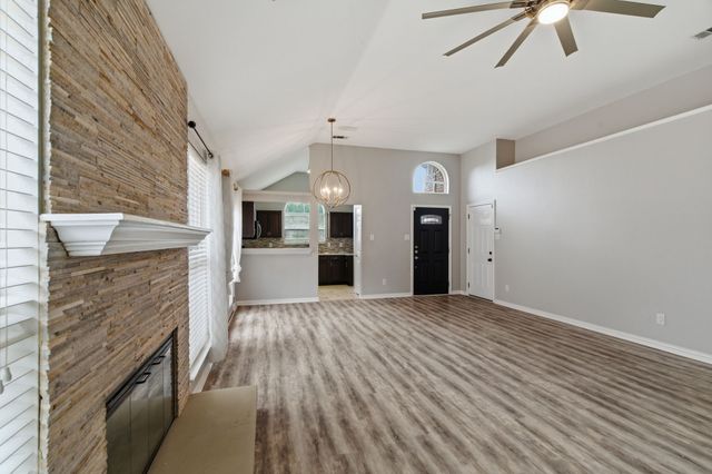 1800 Pine Ridge Drive, Bedford, TX 76021