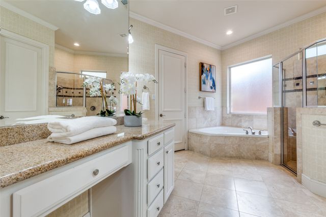 13 Cochran Oaks Lane, Dallas, TX 75220