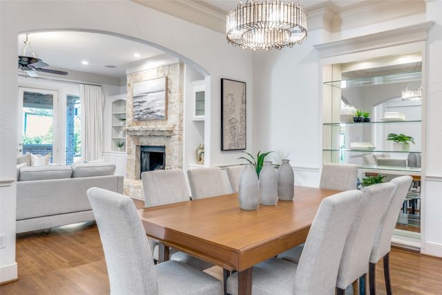 13 Cochran Oaks Lane, Dallas, TX 75220