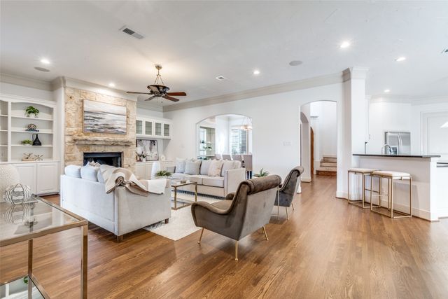 13 Cochran Oaks Lane, Dallas, TX 75220