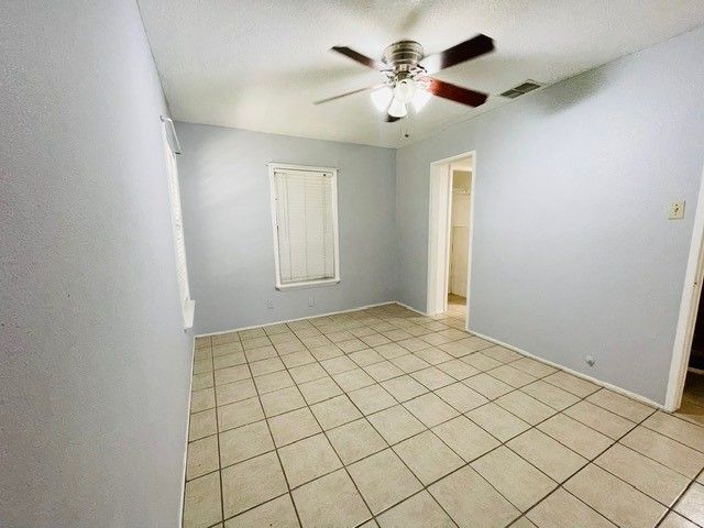 4518 Nicholson St, Corpus Christi, TX 78415