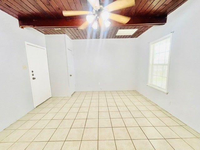 4518 Nicholson St, Corpus Christi, TX 78415