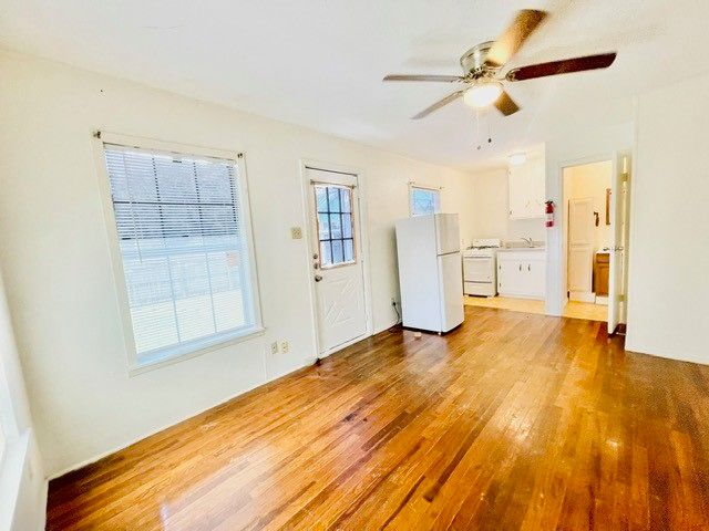 4518 Nicholson St, Corpus Christi, TX 78415