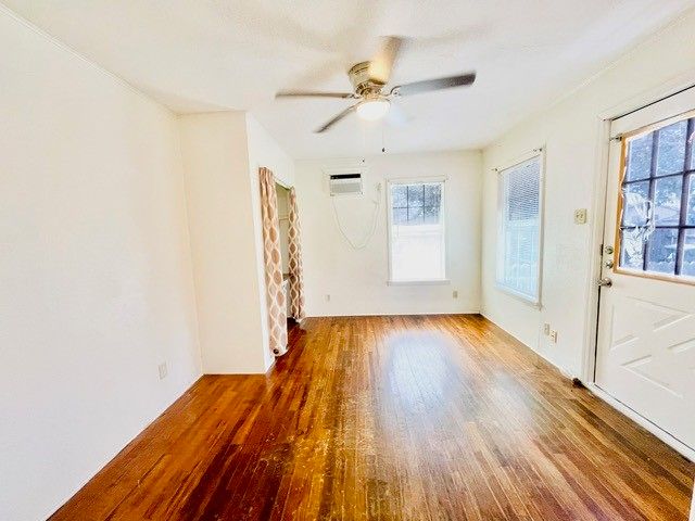 4518 Nicholson St, Corpus Christi, TX 78415