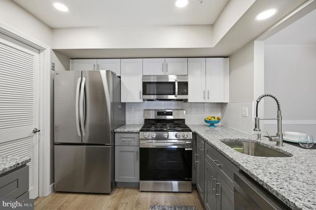 1812 SOCIETY PL, Newtown, PA 18940