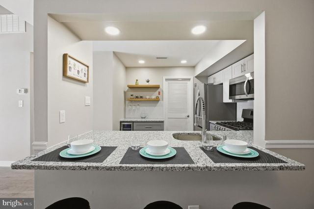 1812 SOCIETY PL, Newtown, PA 18940