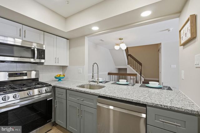 1812 SOCIETY PL, Newtown, PA 18940