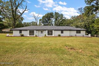 19 Nelson Circle, Jackson, MS 39212