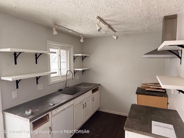 615 Jennie Street, Eaton Rapids, MI 48827