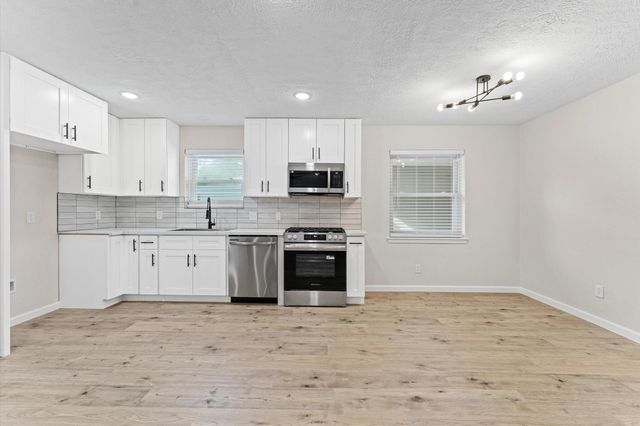 27241 Wells Lane, Conroe, TX 77385