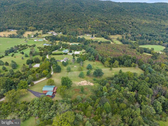 325 COYOTE RUN RD, Mathias, WV 26812