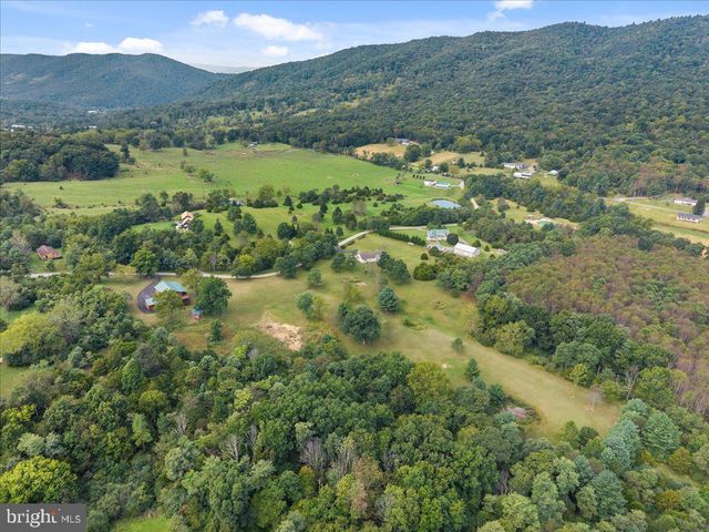 325 COYOTE RUN RD, Mathias, WV 26812