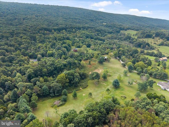 325 COYOTE RUN RD, Mathias, WV 26812
