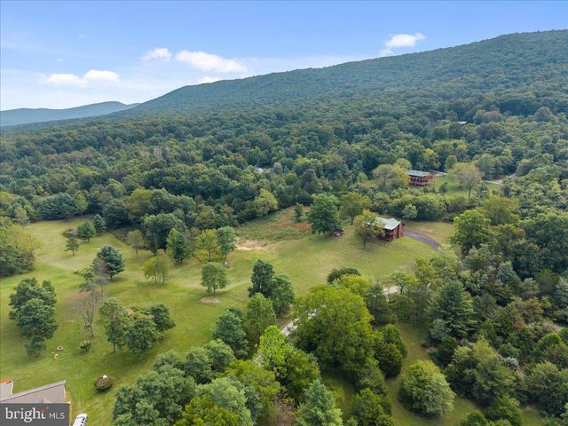 325 COYOTE RUN RD, Mathias, WV 26812