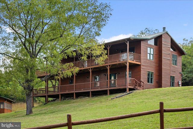 325 COYOTE RUN RD, Mathias, WV 26812