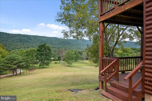 325 COYOTE RUN RD, Mathias, WV 26812