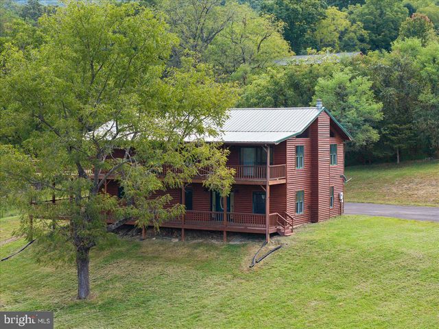 325 COYOTE RUN RD, Mathias, WV 26812