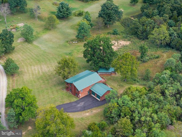 325 COYOTE RUN RD, Mathias, WV 26812