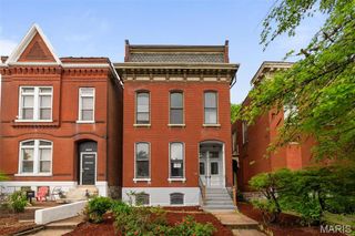 1725 Oregon Place, St Louis, MO 63104