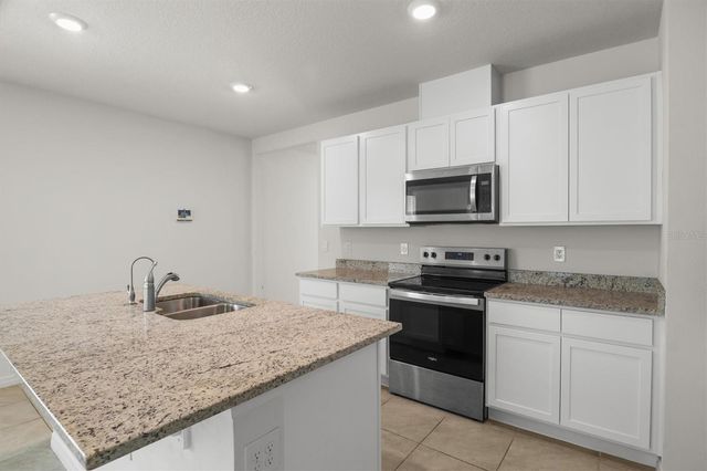 1038 VICTORIA PARC AVENUE, Orange City, FL 32763