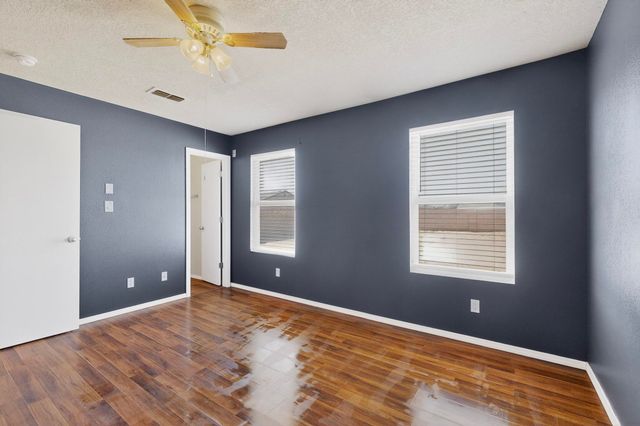 715 Redwood Street SW, Rio Rancho, NM 87124