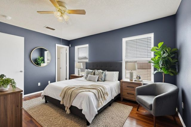 715 Redwood Street SW, Rio Rancho, NM 87124