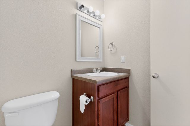 715 Redwood Street SW, Rio Rancho, NM 87124