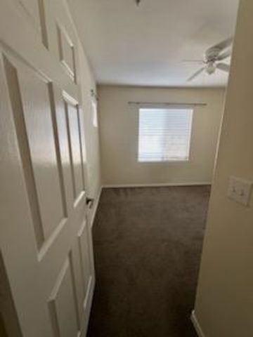18416 N Cave Creek Road Apt 2061, Phoenix, AZ 85032
