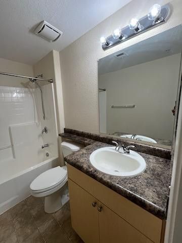 18416 N Cave Creek Road Apt 2061, Phoenix, AZ 85032