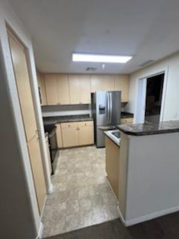 18416 N Cave Creek Road Apt 2061, Phoenix, AZ 85032